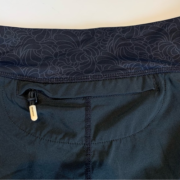 Size 12 Lululemon black drawstring waist shorts with no liner - Picture 9 of 16